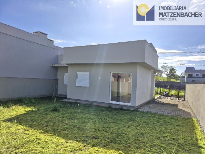 amplo pátio nos fundos