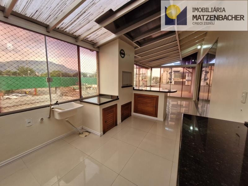 àrea de churrasco e lavanderia