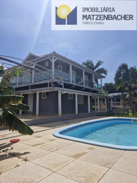 área de piscina
