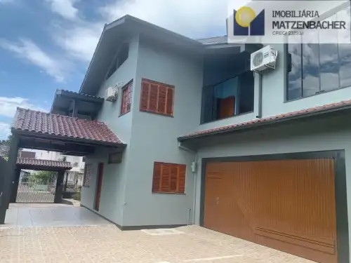 Casa / Sobrado à venda em Centro, Sapiranga