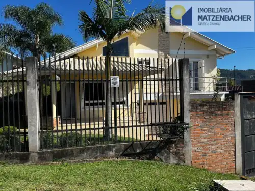 Casa / Sobrado à venda em Centenário, Sapiranga