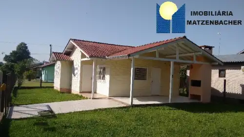 Casa / Sobrado à venda em Centenário, Sapiranga