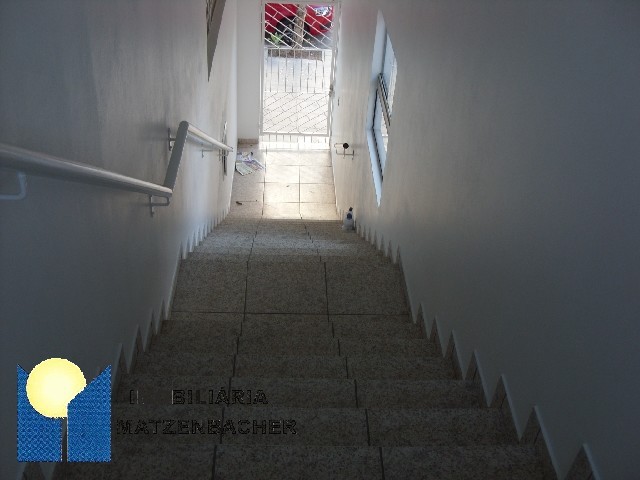 escadas de acesso